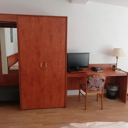 Hotel Dorfschänke 3*